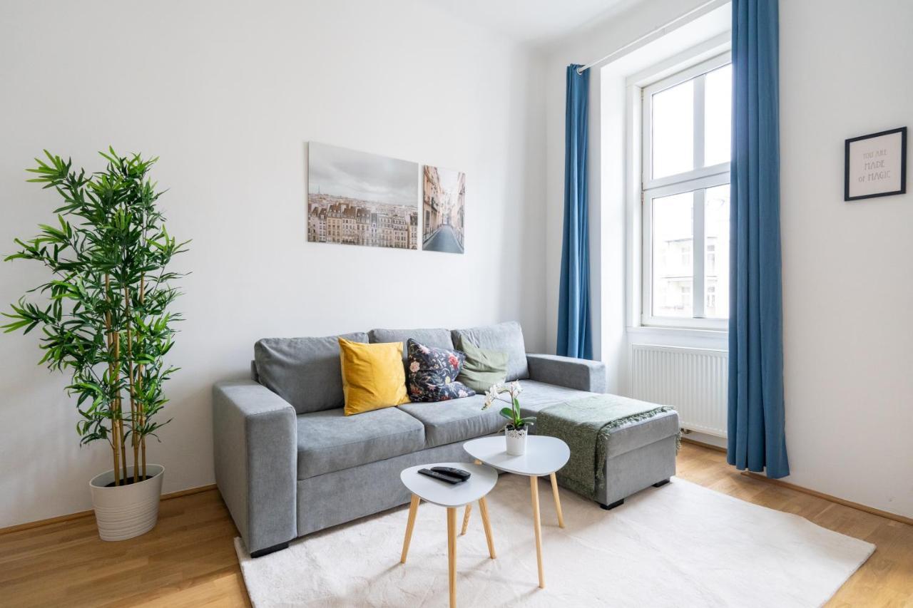 Central Two Bedroom Apartment เวียนนา ภายนอก รูปภาพ